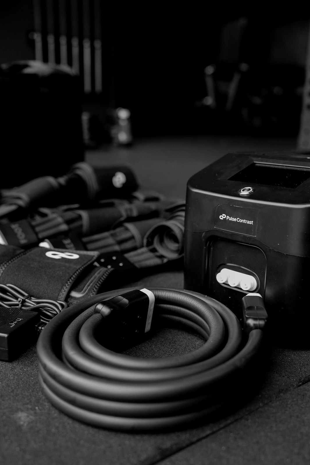 The Pulse One chiller unit with insulated hose and quick connectors